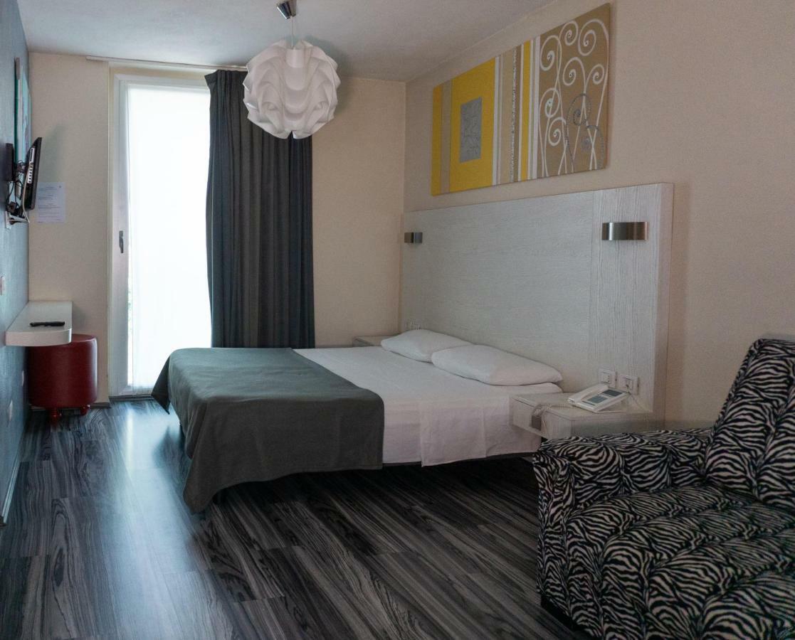 Atelier Hotel Design Gardone Riviera Ngoại thất bức ảnh